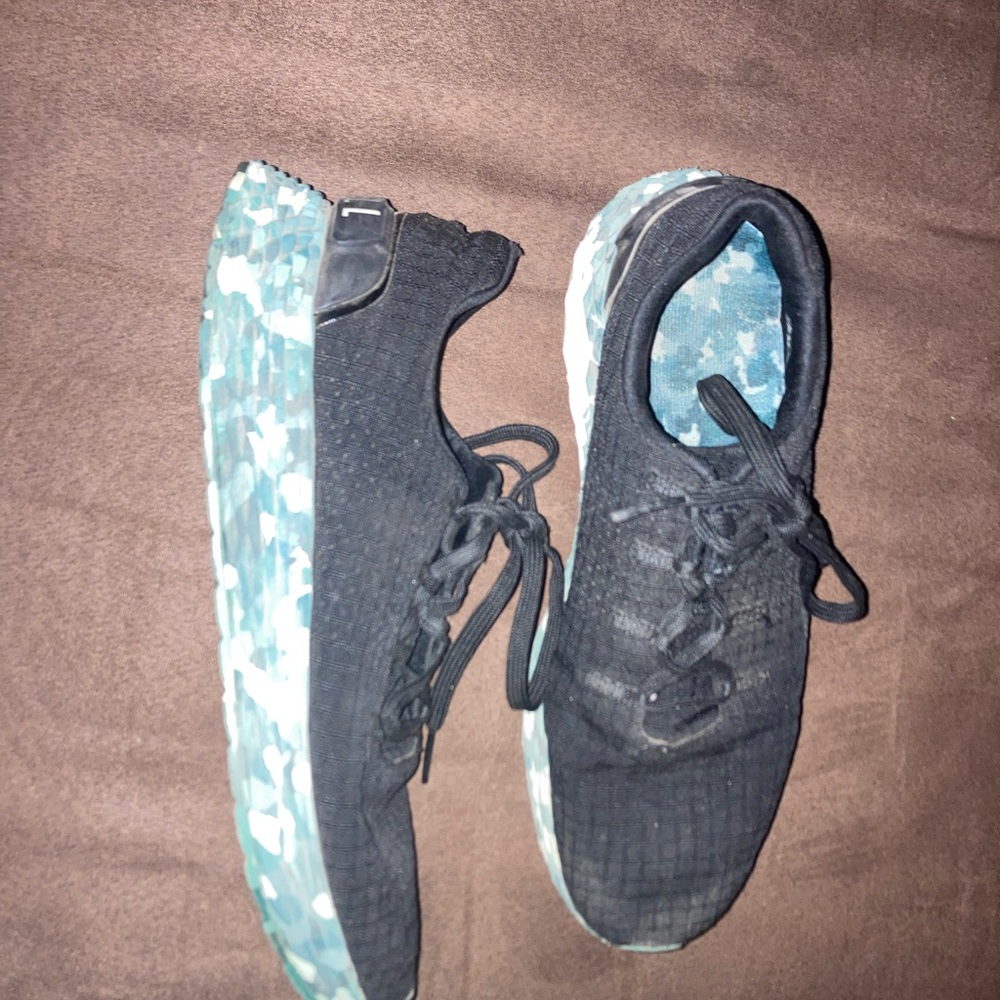 No Bull Black Sneakers with Camouflage Sole
